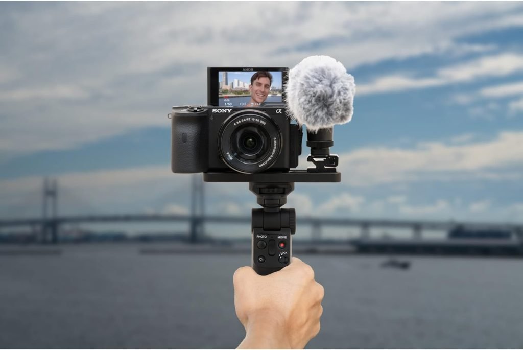 Sony GP-VPT2BT Handgrip (for Selfies and Vlogging, Can Also be Used As a Tripod, Compatible with Select Alpha and Cyber-Shot Cameras from Sony) Black: Amazon.co.uk: Electronics  Photo