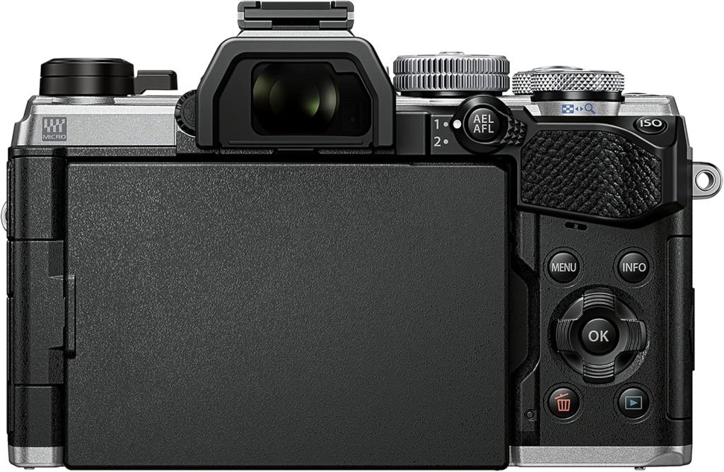 OM SYSTEM OM-5 Micro Four Thirds System Camera incl. lens M.Zuiko Digital ED 12-45mm PRO, 20 MP Live MOS Sensor, Improved 5-Axis Image Stabilisation, IP53, Handheld High Res Shot, Silver/Black