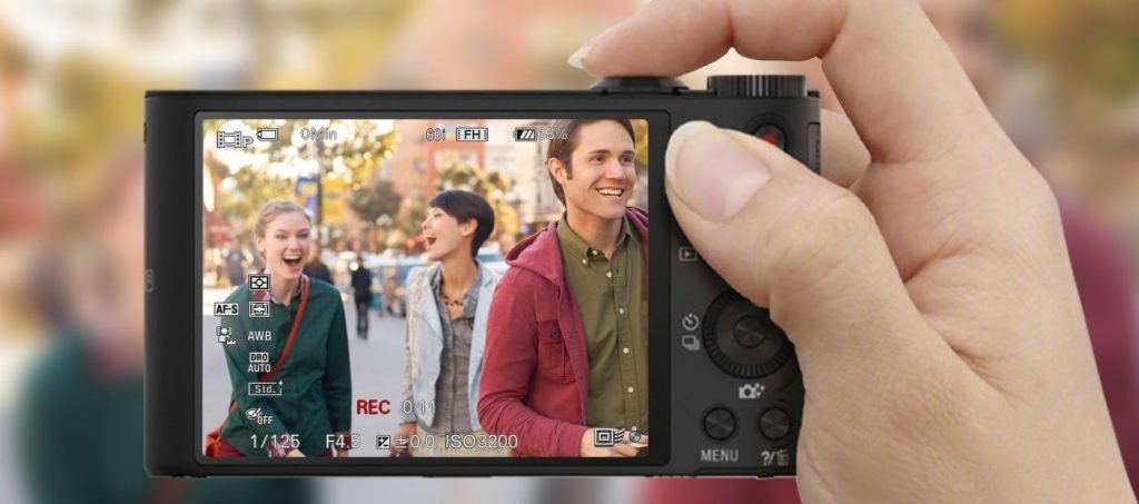 Sony DSCW800B.CEH Digital Compact Camera (20.1 MP, 5x Zoom, 2.7 LCD, 720p HD, 26 mm Sony G Lens) - Black